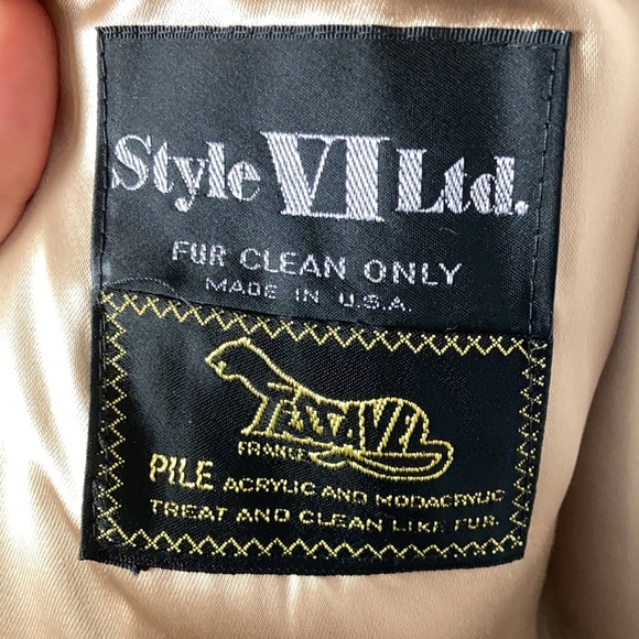 Vintage Faux Fur Coat Brown with Pockets - Picture 8 of 8